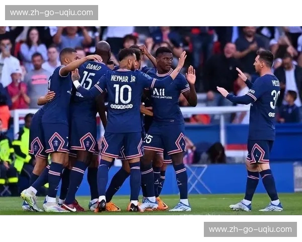 绿茵之巅的宿命缠斗：当巴黎圣日耳曼遇上巴塞罗那，不仅是豪门对决，更是灵魂的互换与复仇